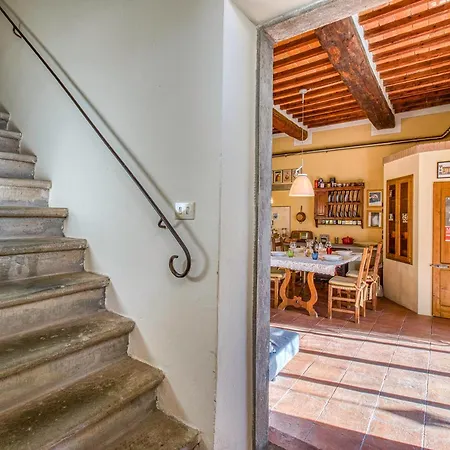 Tuscan Panoramic Hills Terrace - Happy Apartmán