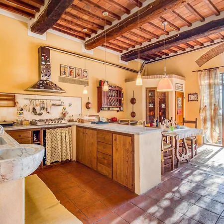 Tuscan Panoramic Hills Terrace - Happy *